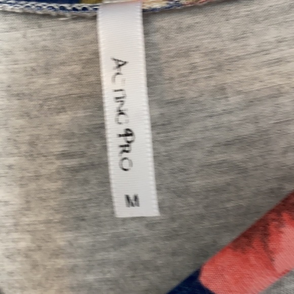 Women’s floral long sleeve t shirt - Picture 4 of 4